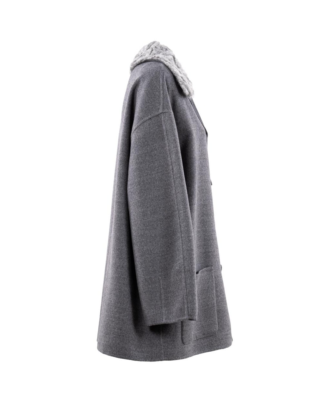 shop FABIANA FILIPPI  Giaccone: Fabiana Filippi caban in double di lana.
Tessuto sofisticato e avvolgente lavorato a mano.
Caratterizzato dal collo in mohair staccabile.
Prodotto attraverso processi sostenibili.
Composizione: 100% lana vergine
Collo in maglia: 65% mohair – 33% nylon – 2% lana vergine.
Made in Italy.. CTD215F260 L604-VR2 number 3994073